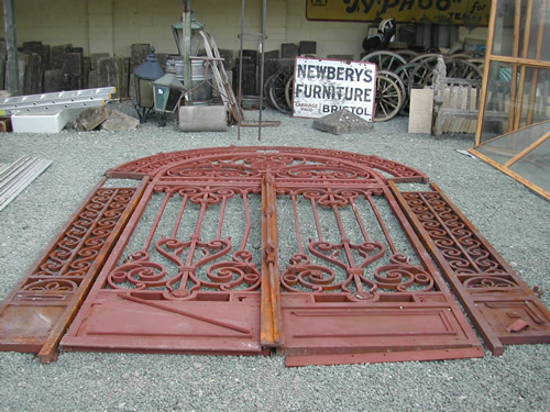 bensreckyard ebay photo Huge red wrought iron gates 5